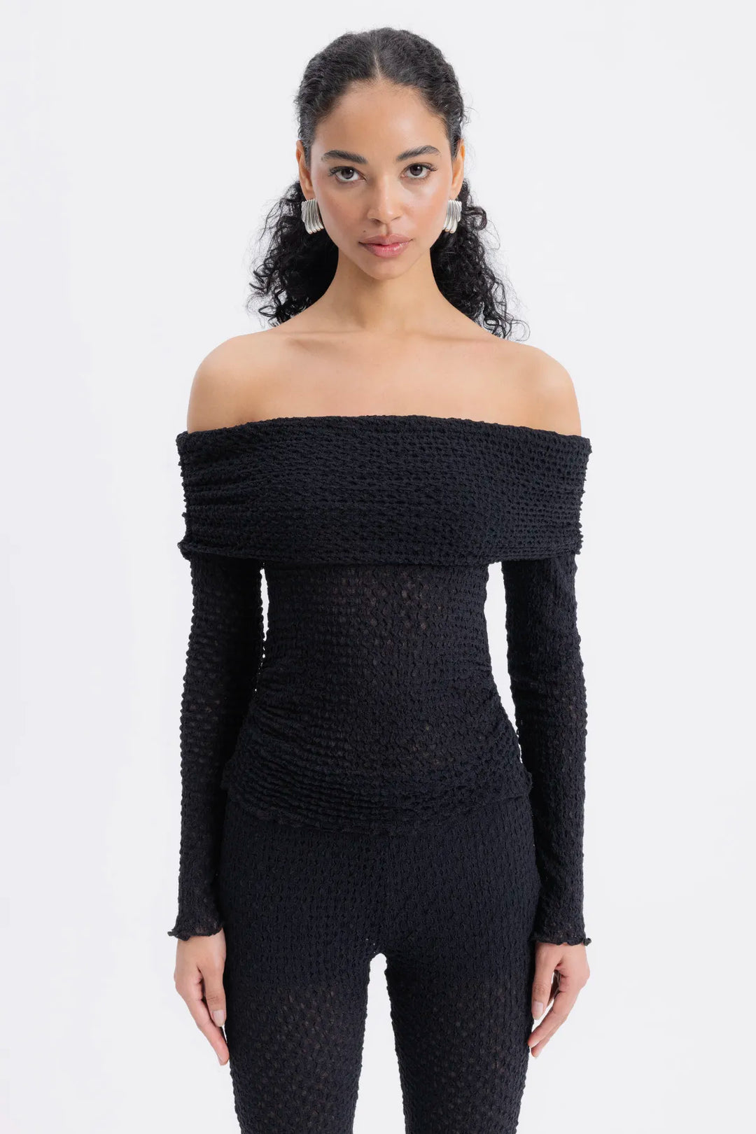 Alessandra Off-Shoulder