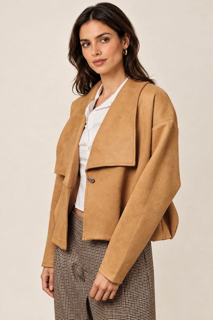 Flapped Neck Long Sleeve Bubble Hem Suede Jacket