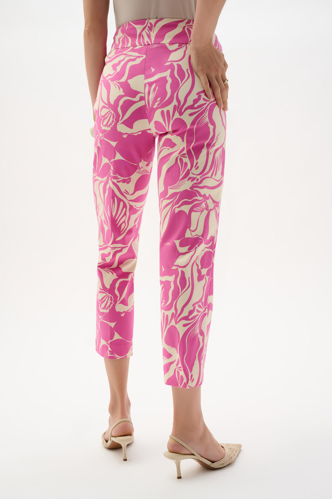 Millennium Floral Print Pull-On Cropped Pants