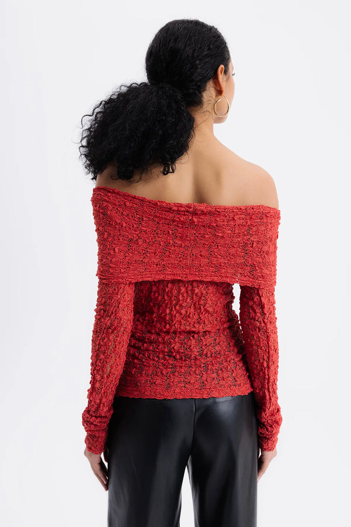 Alessandra Off-Shoulder-Red