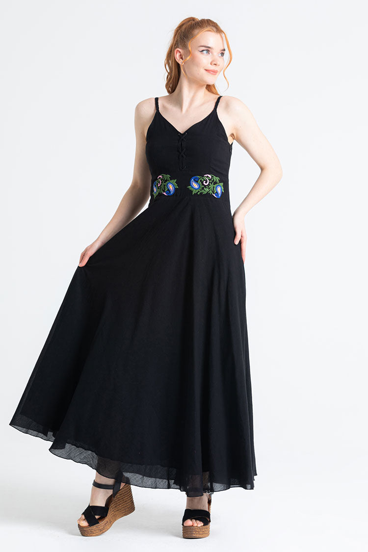 black sleeveless maxi dress